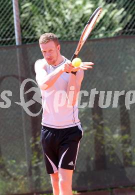 Fussball Bundesliga. Erste Liga. Tennisturnier WAC/St. Andrae. Daniel Oberlaender. Klagenfurt, am 25.5.2011.
Foto: Kuess
---
pressefotos, pressefotografie, kuess, qs, qspictures, sport, bild, bilder, bilddatenbank