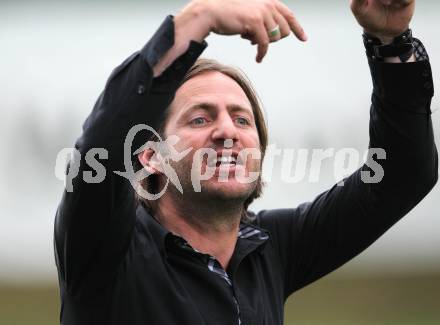 Fussball UNterliga Ost. Glanegg gegen Liebenfels. Trainer Richard Huber  (Liebenfels). Glanegg, am 2.6.2011.
Foto: Kuess
---
pressefotos, pressefotografie, kuess, qs, qspictures, sport, bild, bilder, bilddatenbank