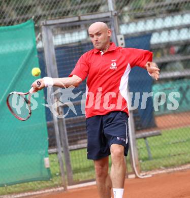 Tennis. Marko Tkalec. Klagenfurt, 7.6.2011.
Foto: Kuess
---
pressefotos, pressefotografie, kuess, qs, qspictures, sport, bild, bilder, bilddatenbank