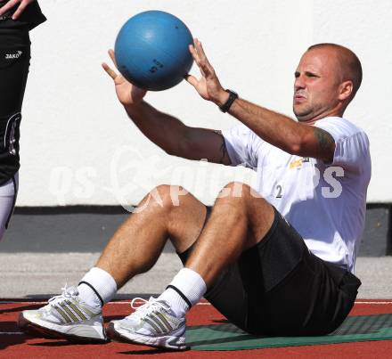 Fussball Bundesliga. Erste Liga. Training WAC/St. Andrae. Stephan Stueckler. Wolfsberg, am 16.6.2011.
Foto: Kuess
---
pressefotos, pressefotografie, kuess, qs, qspictures, sport, bild, bilder, bilddatenbank