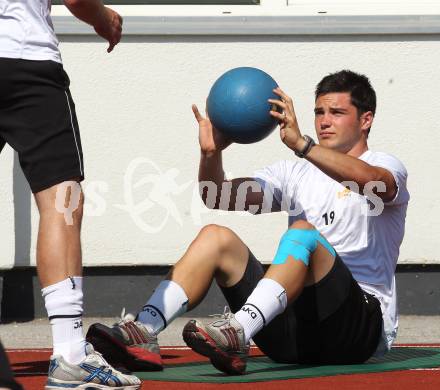 Fussball Bundesliga. Erste Liga. Training WAC/St. Andrae. Roland Putsche. Wolfsberg, am 16.6.2011.
Foto: Kuess
---
pressefotos, pressefotografie, kuess, qs, qspictures, sport, bild, bilder, bilddatenbank