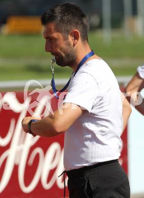 Fussball Bundesliga. Erste Liga. Training WAC/St. Andrae. Trainer nenad Bjelica. Wolfsberg, am 16.6.2011.
Foto: Kuess
---
pressefotos, pressefotografie, kuess, qs, qspictures, sport, bild, bilder, bilddatenbank