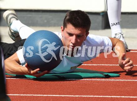 Fussball Bundesliga. Erste Liga. Training WAC/St. Andrae. Hrvoje Jakovljevic. Wolfsberg, am 16.6.2011.
Foto: Kuess
---
pressefotos, pressefotografie, kuess, qs, qspictures, sport, bild, bilder, bilddatenbank