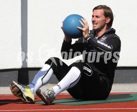 Fussball Bundesliga. Erste Liga. Training WAC/St. Andrae. Christoph Cemernjak. Wolfsberg, am 16.6.2011.
Foto: Kuess
---
pressefotos, pressefotografie, kuess, qs, qspictures, sport, bild, bilder, bilddatenbank