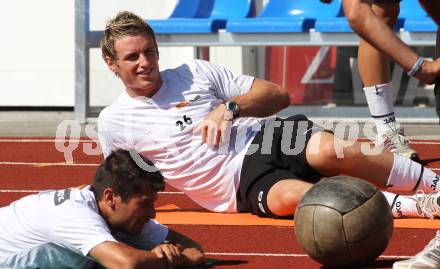 Fussball Bundesliga. Erste Liga. Training WAC/St. Andrae. Michael Sollbauer, Markus Kreuz. Wolfsberg, am 16.6.2011.
Foto: Kuess
---
pressefotos, pressefotografie, kuess, qs, qspictures, sport, bild, bilder, bilddatenbank