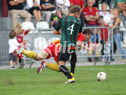 Fussball. Freundschaftsspiel. ATSV Wolfsberg gegen FC Wacker Innsbruck. Christoph Raphael Joham (Wolfsberg), Georg Harding (Innsbruck). Wolfsberg, 18.6.2011.
Foto: Kuess
---
pressefotos, pressefotografie, kuess, qs, qspictures, sport, bild, bilder, bilddatenbank