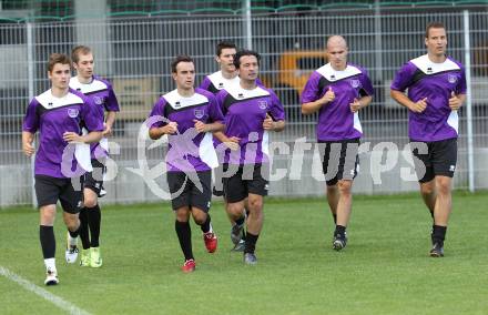 Fussball Regionalliga. Trainingsbeginn SK Austria Klagenfurt. Jakob Orgonyi, Alexander Percher, Stephan Buergler, Almedin Hota, Stefan Korepp, Thomas Pirker. Klagenfurt, am 20.6.2011.
Foto: Kuess
---
pressefotos, pressefotografie, kuess, qs, qspictures, sport, bild, bilder, bilddatenbank