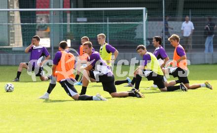 Fussball Regionalliga. Trainingsbeginn SK Austria Klagenfurt.  Thomas Pirker, Christian Sablatnig, Almedin Hota, Peter Pucker. Klagenfurt, am 20.6.2011.
Foto: Kuess
---
pressefotos, pressefotografie, kuess, qs, qspictures, sport, bild, bilder, bilddatenbank