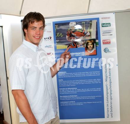 Sport und Studium. USI Klagenfurt.  Thomas Hundertpfund. Klagenfurt, 22.6.2011.
Foto: Kuess
---
pressefotos, pressefotografie, kuess, qs, qspictures, sport, bild, bilder, bilddatenbank