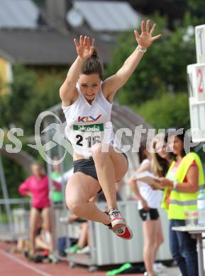 Leichtathletik. Oesterreichischer Cup der Bundeslaender U18. Weitsprung. Tamara Lesitschnig. Villach, am 26.5.2011.
Foto: Kuess
---
pressefotos, pressefotografie, kuess, qs, qspictures, sport, bild, bilder, bilddatenbank