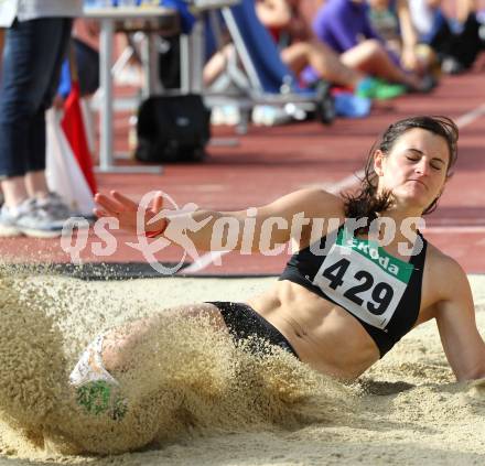 Leichtathletik. Oesterreichischer Cup der Bundeslaender U18. Weitsprung. Lisa Egarter. Villach, am 26.5.2011.
Foto: Kuess
---
pressefotos, pressefotografie, kuess, qs, qspictures, sport, bild, bilder, bilddatenbank