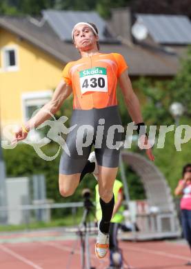 Leichtathletik. Oesterreichischer Cup der Bundeslaender U18. Weitsprung. Julian Kellerer. Villach, am 26.5.2011.
Foto: Kuess
---
pressefotos, pressefotografie, kuess, qs, qspictures, sport, bild, bilder, bilddatenbank