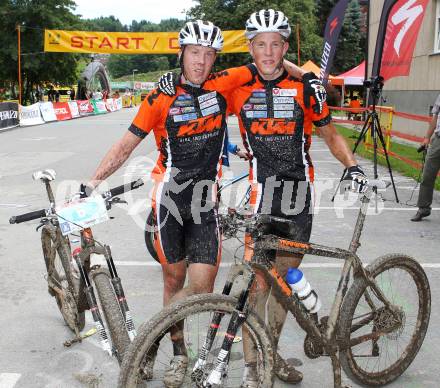 Radsport. Mountainbike. Robert Gehbauer, Alexander Gehbauer. Ravne na Koroskem (SLO), am 26.6.2011.
Foto: Kuess
---
pressefotos, pressefotografie, kuess, qs, qspictures, sport, bild, bilder, bilddatenbank