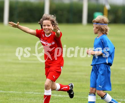 Fussball. Girlies Cup Finale. Feldkirchen, 18. Juni 2011.
Foto: Kuess
---
pressefotos, pressefotografie, kuess, qs, qspictures, sport, bild, bilder, bilddatenbank