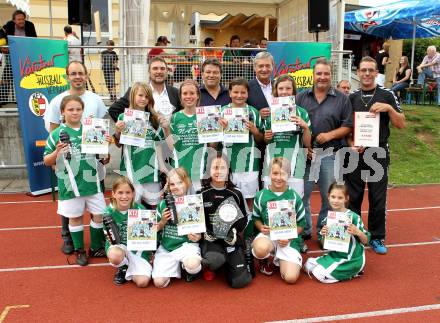 Fussball. Girlies Cup Finale. Sieger FC Feldkirchner Bomber. Feldkirchen, 18. Juni 2011.
Foto: Kuess
---
pressefotos, pressefotografie, kuess, qs, qspictures, sport, bild, bilder, bilddatenbank