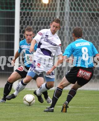 Fussball Testspiel. WAC/ St. AndrÃ¤ gegen SAK. Michael Sollbauer, Gernot Messner (WAC), Darijo Biscan (SAK). Klagenfurt, am 1.7.2011.
Foto: Kuess
---
pressefotos, pressefotografie, kuess, qs, qspictures, sport, bild, bilder, bilddatenbank