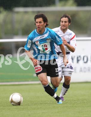 Fussball Testspiel. WAC/ St. AndrÃ¤ gegen SAK. Sandro Zakany (WAC), Helmut Koenig (SAK). Klagenfurt, am 1.7.2011.
Foto: Kuess
---
pressefotos, pressefotografie, kuess, qs, qspictures, sport, bild, bilder, bilddatenbank