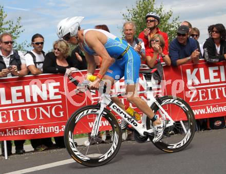 Ironman Austria.  Radfahren. Dorian Wagner (GER).. KLagenfurt, am 3.7.2011.
Foto: Kuess

---
pressefotos, pressefotografie, kuess, qs, qspictures, sport, bild, bilder, bilddatenbank