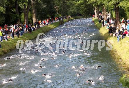 Ironman Austria. Schwimmstart. KLagenfurt, am 3.7.2011.
Foto: Kuess

---
pressefotos, pressefotografie, kuess, qs, qspictures, sport, bild, bilder, bilddatenbank