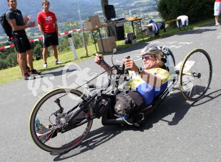 Ironman Austria. Radfahren. Teilnehmer im Handbike am Rupertiberg. KLagenfurt, am 3.7.2011.
Foto: Kuess

---
pressefotos, pressefotografie, kuess, qs, qspictures, sport, bild, bilder, bilddatenbank