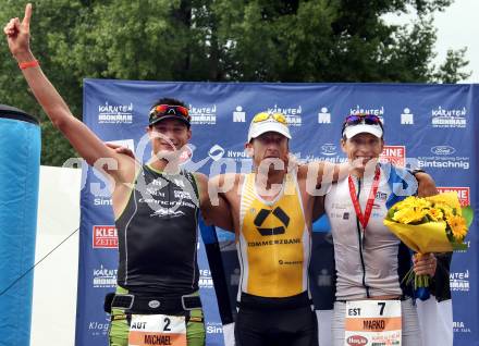 Ironman Austria Ziel. Michael Weiss (AUT), Marino Vanhoenacker (BEL) und Marko ALbert (EST) Klagenfurt am 3.7.2011 Foto: Kuess/ Goetzhaber
---
pressefotos, pressefotografie, kuess, qs, qspictures, sport, bild, bilder, bilddatenbank