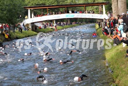 Ironman Austria. Schwimmstart. KLagenfurt, am 3.7.2011.
Foto: Kuess

---
pressefotos, pressefotografie, kuess, qs, qspictures, sport, bild, bilder, bilddatenbank