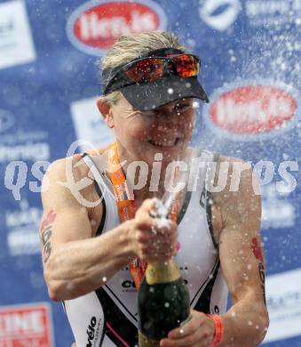 Ironman Austria.  Mary Beth Ellis (USA).. KLagenfurt, am 3.7.2011.
Foto: Kuess

---
pressefotos, pressefotografie, kuess, qs, qspictures, sport, bild, bilder, bilddatenbank