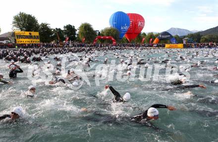 Ironman Austria. Schwimmstart. KLagenfurt, am 3.7.2011.
Foto: Kuess

---
pressefotos, pressefotografie, kuess, qs, qspictures, sport, bild, bilder, bilddatenbank