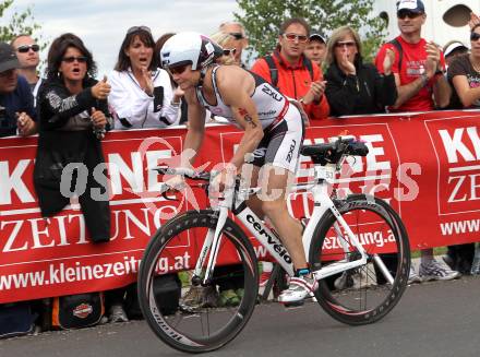 Ironman Austria.   Radfahren. Mary Beth Ellis (USA).. KLagenfurt, am 3.7.2011.
Foto: Kuess

---
pressefotos, pressefotografie, kuess, qs, qspictures, sport, bild, bilder, bilddatenbank