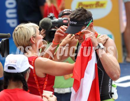 Ironman Austria.   Laufen. Neuer oesterreichischer Rekord. Michael Weiss (AUT), Heather Mills. KLagenfurt, am 3.7.2011.
Foto: Kuess

---
pressefotos, pressefotografie, kuess, qs, qspictures, sport, bild, bilder, bilddatenbank