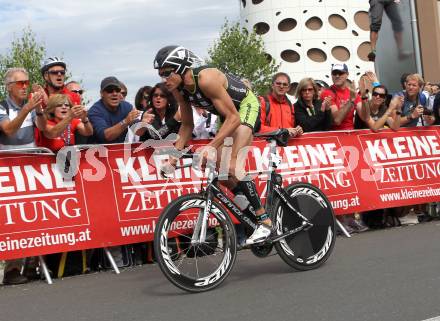 Ironman Austria. Radfahren. Michael Weiss (AUT). KLagenfurt, am 3.7.2011.
Foto: Kuess

---
pressefotos, pressefotografie, kuess, qs, qspictures, sport, bild, bilder, bilddatenbank