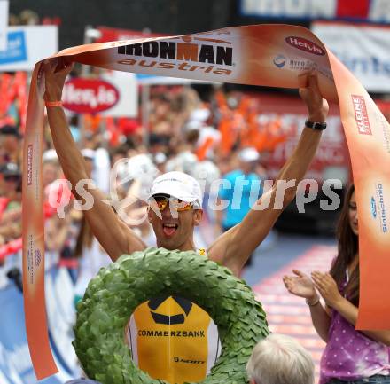 Ironman Austria.  Laufen. Neuer Weltrekord. Marino Vanhoenacker (BEL). . KLagenfurt, am 3.7.2011.
Foto: Kuess

---
pressefotos, pressefotografie, kuess, qs, qspictures, sport, bild, bilder, bilddatenbank