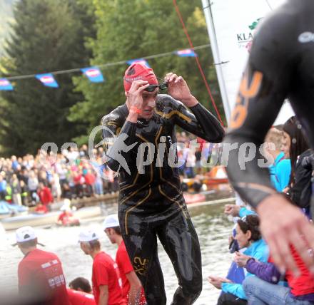 Ironman Austria. Schwimmen. Michael Weiss (AUT). KLagenfurt, am 3.7.2011.
Foto: Kuess
---
pressefotos, pressefotografie, kuess, qs, qspictures, sport, bild, bilder, bilddatenbank