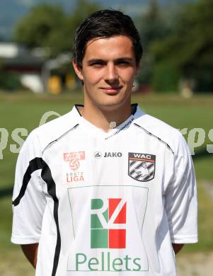 Fussball. 1. Liga. WAC/St. Andrae. Mannschaftsfototermin.  Angelo Darmann. Wolfsberg, 2.7.2011.
Foto: Kuess/Goetzhaber
---
pressefotos, pressefotografie, kuess, qs, qspictures, sport, bild, bilder, bilddatenbank