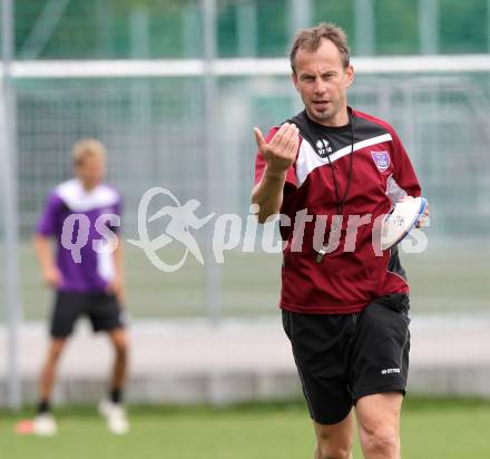 Fussball. Regionalliga. SK Austria Klagenfurt. Trainer Dietmar Thuller. Klagenfurt, 4.7.2011.
Foto: Kuess
---
pressefotos, pressefotografie, kuess, qs, qspictures, sport, bild, bilder, bilddatenbank