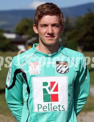 Fussball. 1. Liga. WAC/St. Andrae. Mannschaftsfototermin.  Max Friesacher. Wolfsberg, 2.7.2011.
Foto: Kuess/Goetzhaber
---
pressefotos, pressefotografie, kuess, qs, qspictures, sport, bild, bilder, bilddatenbank