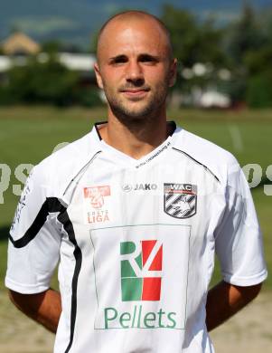 Fussball. 1. Liga. WAC/St. Andrae. Mannschaftsfototermin.  Stephan Stueckler. Wolfsberg, 2.7.2011.
Foto: Kuess/Goetzhaber
---
pressefotos, pressefotografie, kuess, qs, qspictures, sport, bild, bilder, bilddatenbank