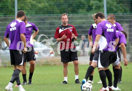 Fussball. Regionalliga. SK Austria Klagenfurt. Trainer Dietmar Thuller. Klagenfurt, 4.7.2011.
Foto: Kuess
---
pressefotos, pressefotografie, kuess, qs, qspictures, sport, bild, bilder, bilddatenbank