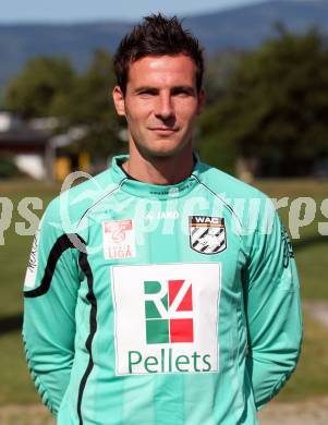 Fussball. 1. Liga. WAC/St. Andrae. Mannschaftsfototermin.  Stefan Takats. Wolfsberg, 2.7.2011.
Foto: Kuess/Goetzhaber
---
pressefotos, pressefotografie, kuess, qs, qspictures, sport, bild, bilder, bilddatenbank