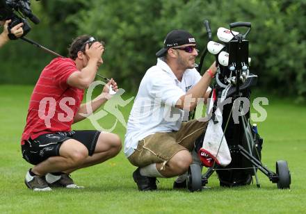 Lederhosengolfturnier. Reichel Johannes, Kirisits Johannes (KAC). Klopeinersee, am 2.7.2011.
Foto: Kuess
---
pressefotos, pressefotografie, kuess, qs, qspictures, sport, bild, bilder, bilddatenbank