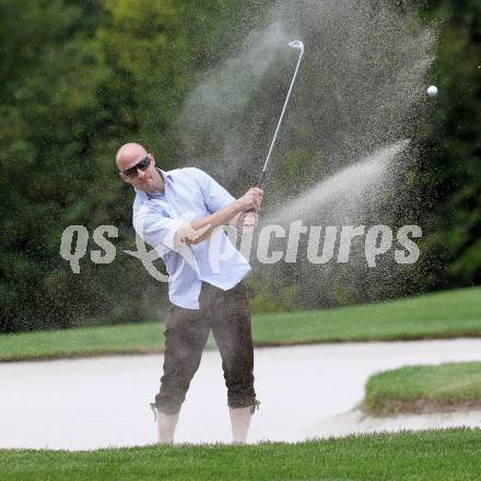 Lederhosengolfturnier. Herbert Ratz (KAC). Klopeinersee, am 2.7.2011.
Foto: Kuess
---
pressefotos, pressefotografie, kuess, qs, qspictures, sport, bild, bilder, bilddatenbank