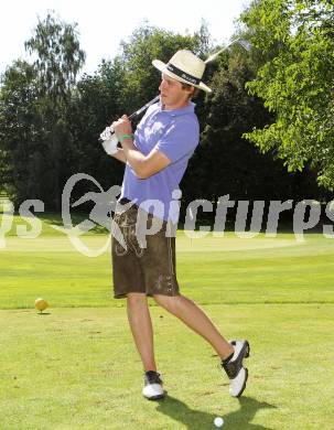 Lederhosengolfturnier. Marco Wieser (VSV). Klopeinersee, am 2.7.2011.
Foto: Kuess
---
pressefotos, pressefotografie, kuess, qs, qspictures, sport, bild, bilder, bilddatenbank