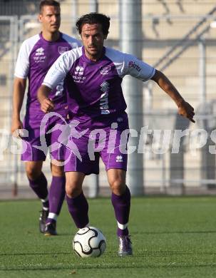 Fussball Testspiel. SK Austria Klagenfurt gegen Treibach. Almedin Hota(Austria Klagenfurt). KLagenfurt, am 8.7.2011.
Foto: Kuess 
---
pressefotos, pressefotografie, kuess, qs, qspictures, sport, bild, bilder, bilddatenbank