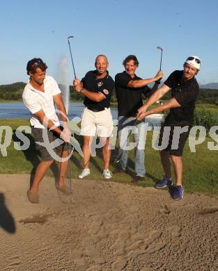 Unterluggauer Golfturnier. Johannes Reichel (KAC), Gerhard Unterluggauer (VSV), Franz Klammer, Michael Grabner. Seltenheim, am 9.7.2011.
Foto: Kuess
---
pressefotos, pressefotografie, kuess, qs, qspictures, sport, bild, bilder, bilddatenbank