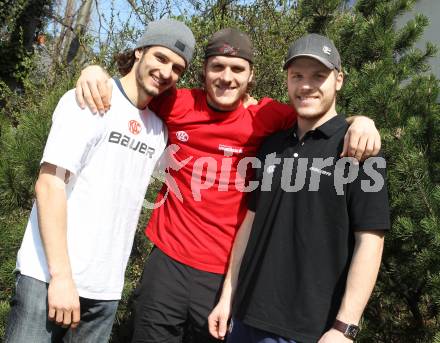 Eisthockey. KAC. Raphael Herburger, Manuel Geier, Stephan Geier.
Klagefurt, 29.3.2011.
Foto: Kuess
---
pressefotos, pressefotografie, kuess, qs, qspictures, sport, bild, bilder, bilddatenbank