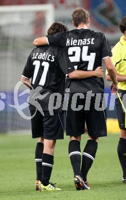 Fussball. UEFA Champions League. SK Sturm Graz gegen Videoton. Imre Szabics, Roman Kienast (Graz). Klagenfurt, am 13.7.2011.
Foto: Kuess

---
pressefotos, pressefotografie, kuess, qs, qspictures, sport, bild, bilder, bilddatenbank