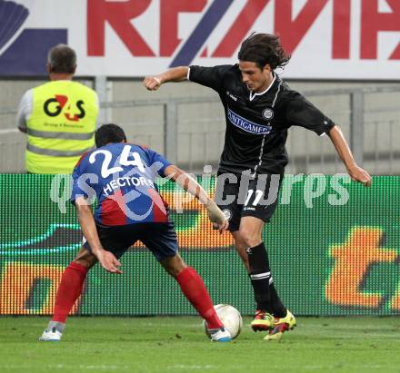 Fussball. UEFA Champions League. SK Sturm Graz gegen Videoton. Imre Szabics, (Graz), Hector Sanchez (Videoton). Klagenfurt, am 13.7.2011.
Foto: Kuess

---
pressefotos, pressefotografie, kuess, qs, qspictures, sport, bild, bilder, bilddatenbank