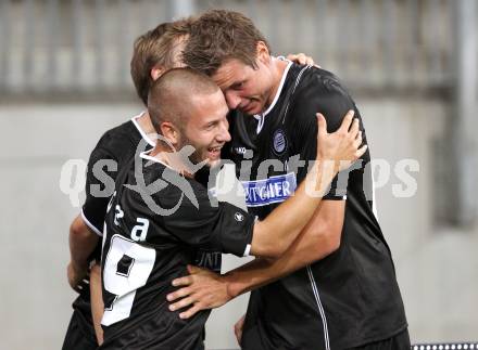 Fussball. UEFA Champions League. SK Sturm Graz gegen Videoton. Torjubel Roman Kienast, Sandro Foda (Graz). Klagenfurt, am 13.7.2011.
Foto: Kuess

---
pressefotos, pressefotografie, kuess, qs, qspictures, sport, bild, bilder, bilddatenbank