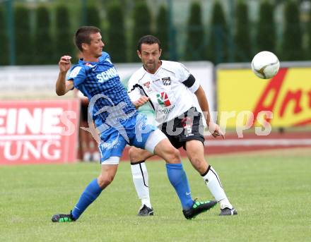 Fussball. Erste Liga. WAC/St. Andrae gegen SV Groedig. Hannes Franz Jochum, (WAC), Joachim Parapatits (Groedig). Wolfsberg, 15.7.2011. 
Foto: Kuess

---
pressefotos, pressefotografie, kuess, qs, qspictures, sport, bild, bilder, bilddatenbank