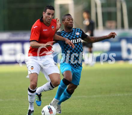 Fussball Testspiel. PSV Eindhoven gegen CF Valencia. Abel Tamata (Eindhoven), Rami (Valencia). Wolfsberg, am 19.7.2011.
Foto: Kuess
---
pressefotos, pressefotografie, kuess, qs, qspictures, sport, bild, bilder, bilddatenbank